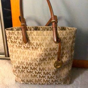 Michael Kors Jet Set travel tote